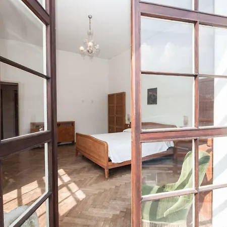 Nava - Your On The Lake! Sleeps 12
