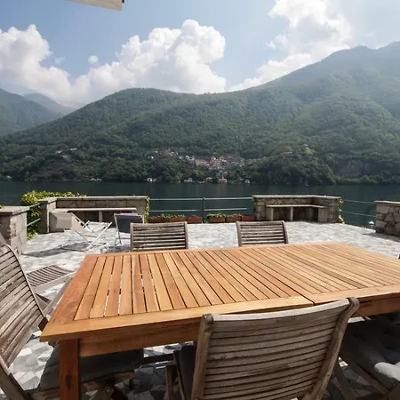 Nava - Your On The Lake! Sleeps 12 *